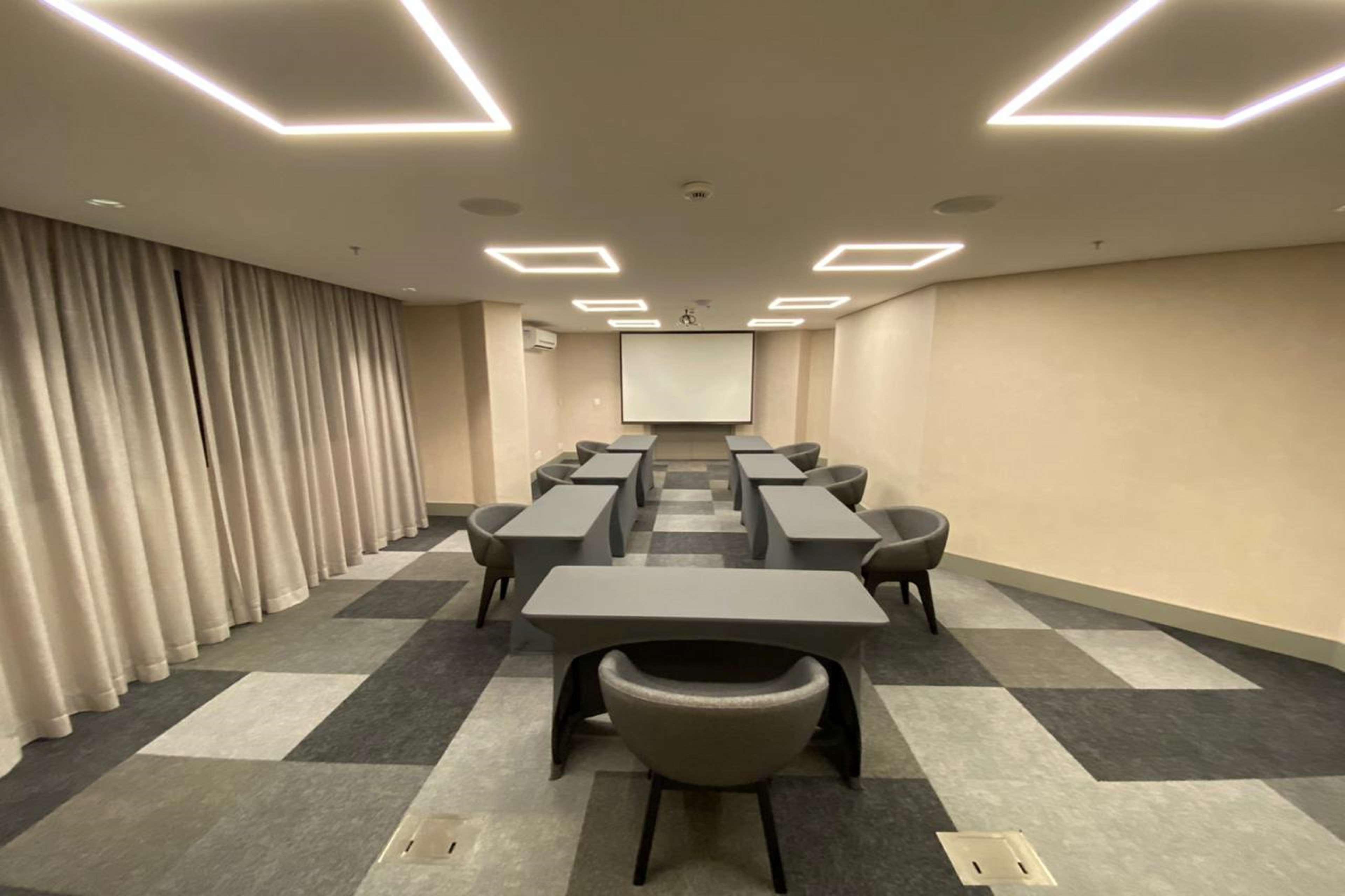 Radisson Oscar Freire Hotel São Paulo Luaran gambar The meeting room