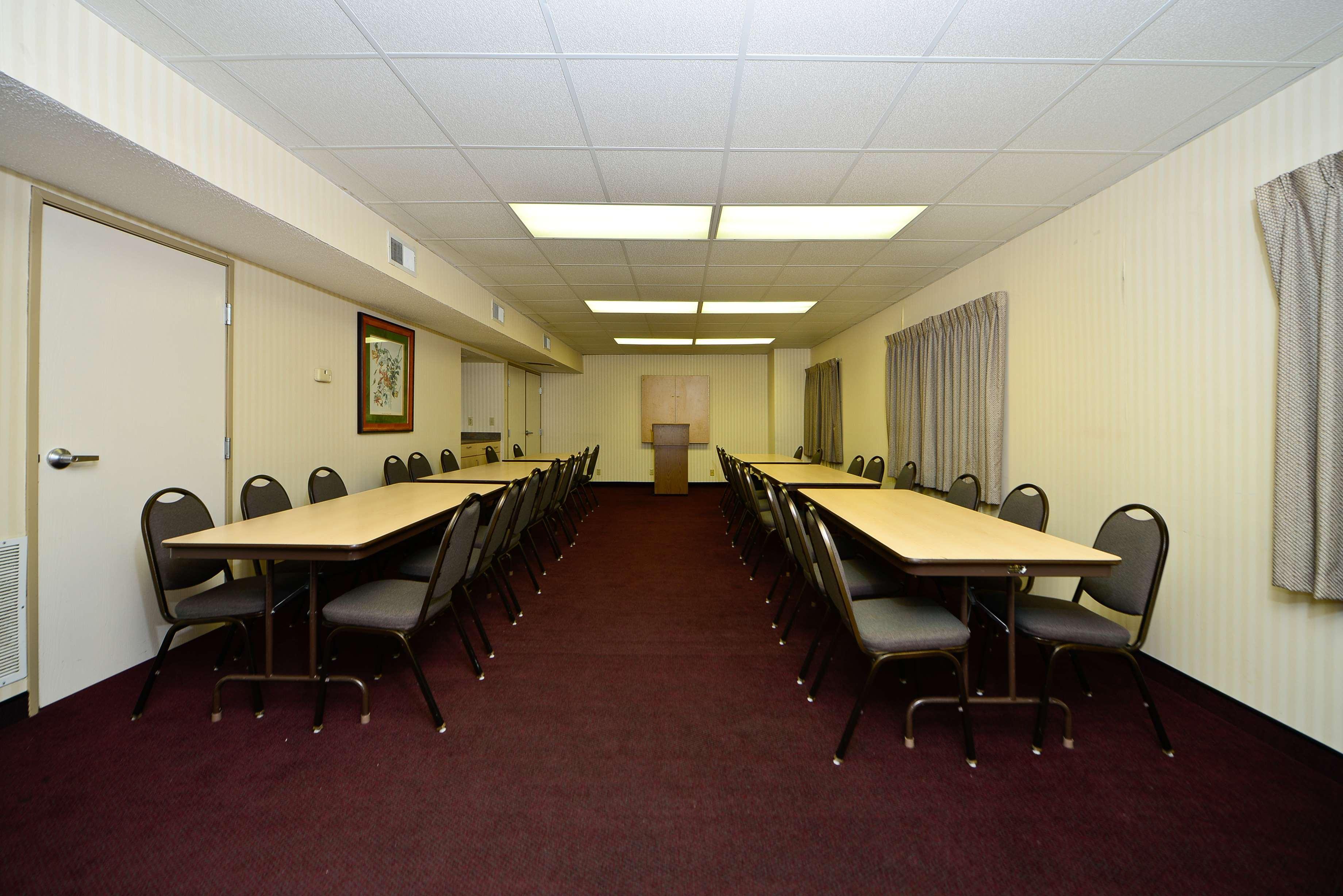 Radisson Oscar Freire Hotel São Paulo Luaran gambar Meeting room at a typical extended stay hotel